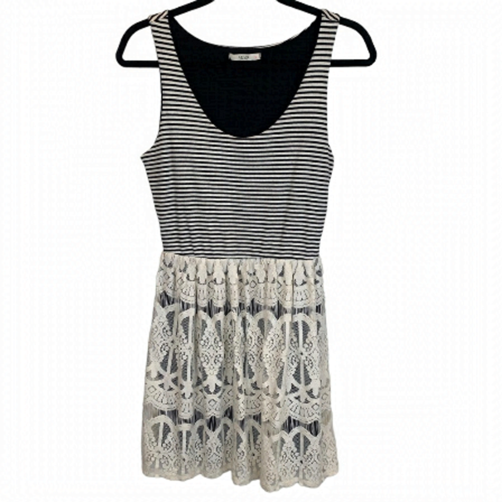 Le Lis Coquette Black White Striped Lace Fit Flare Tank Skater Mini Dress sz M